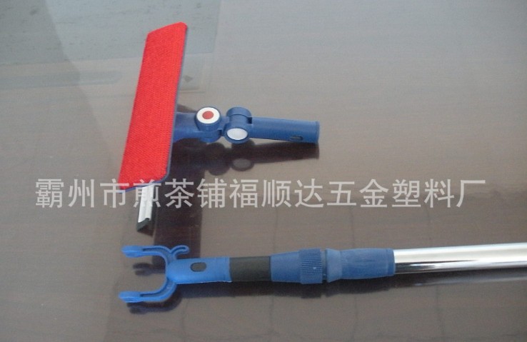 Foldable car window squeegee 