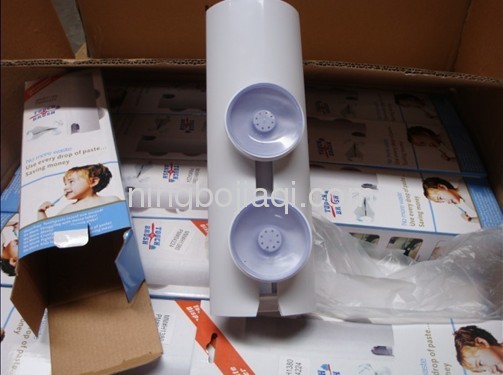 2012 HOT automatic toothpaste dispenser