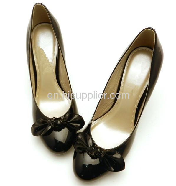 ladies black high heel dress shoes