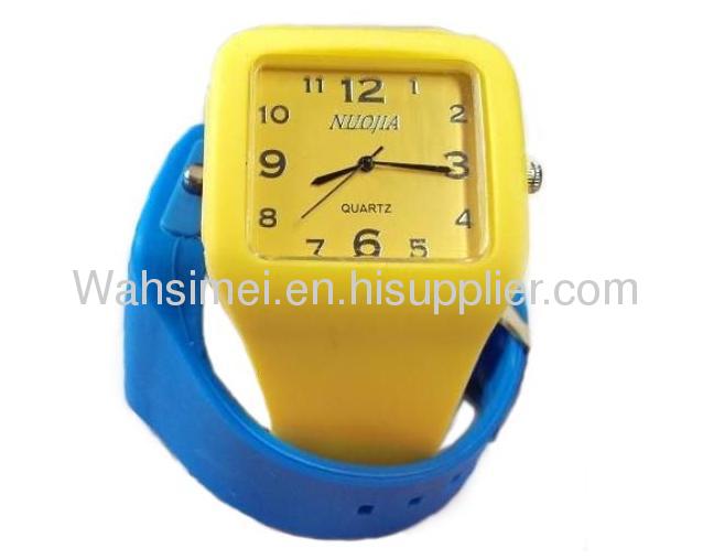 Fast shipping best quality with cheaper price promotional silicon watch with OEM logo