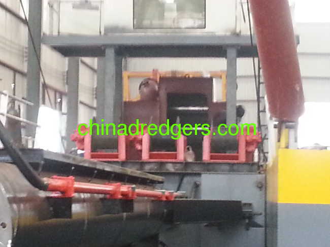 China hydraulic cutter head river sand dredgers 