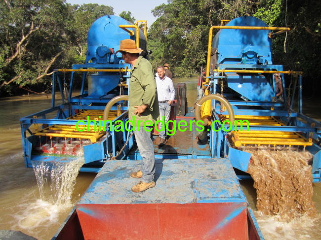 Sand pumpingof gold separationequipment