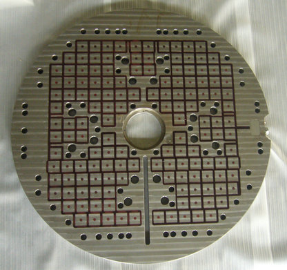 permanent-electo magnetic plate