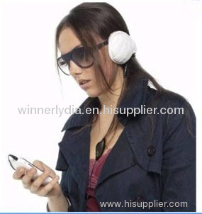 white polyster audio earmuff in clear sound