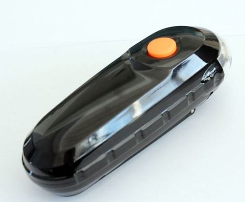 Led self-generating flashlight