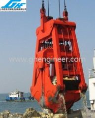 Underwater dredging grab