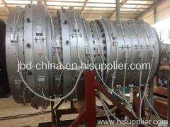 Large diameter PE water supply pipe extrusion machine