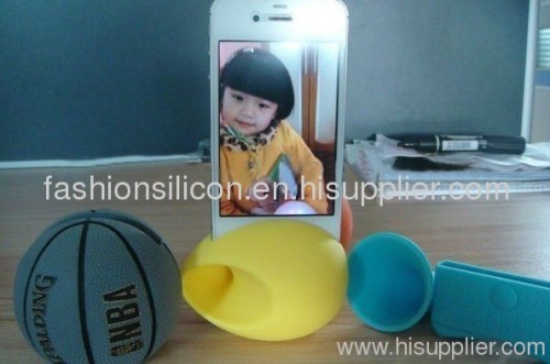 Eco-friendly egg shape silicone horn speaker for iphone 