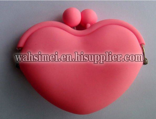 Heart shaped silicone purse for coin