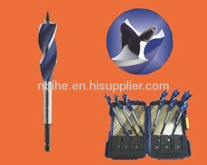 Tri-flute/three wing auger wood drill