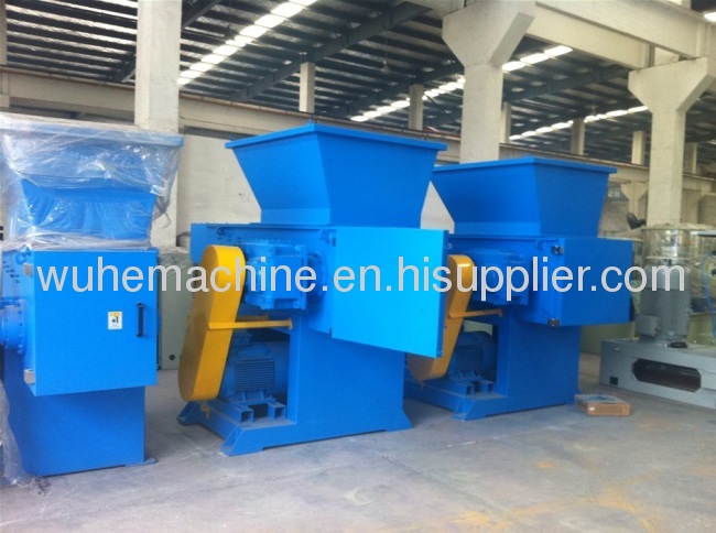 plastic shredder/shredding machine 