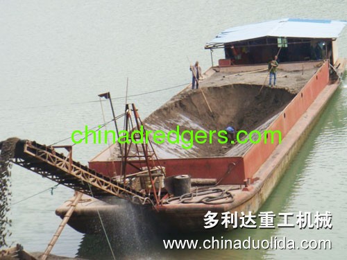 Sand Pumping Ship of Drilling-type