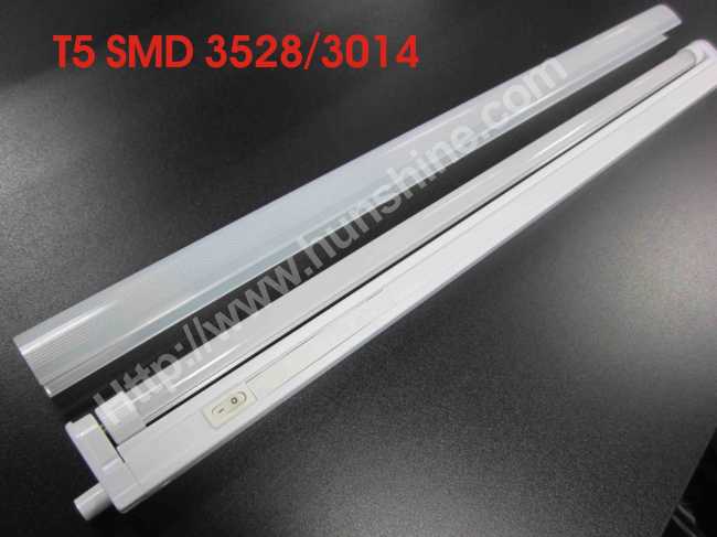 SMD3528/3014 Type T5 LED Cabinet Light