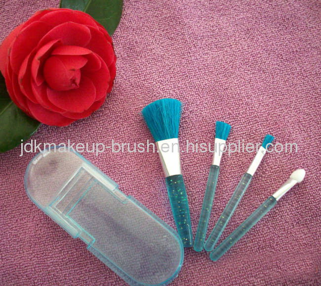 4pcs makeup brush with plastic case