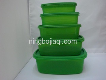 Stay Fresh Green Containers