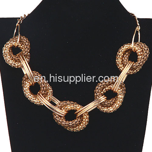 Costume Jewelry Cheap Punk Rock Hoop Link Chain Bib Necklace