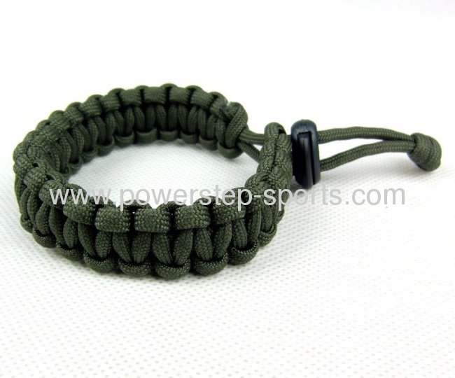 Multi-function parachute cord bracelet for escape