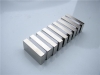 Block NdFeB magnet with zinc coating