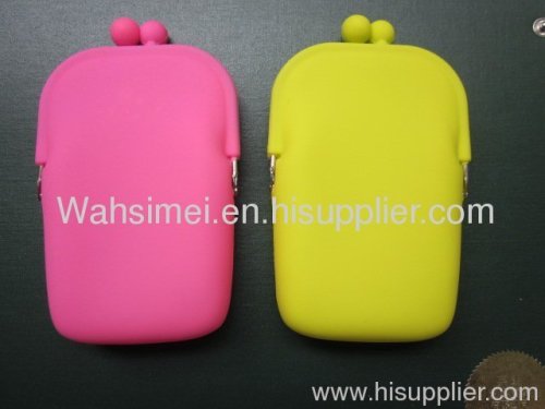 CE LFGB fashion design any color available silicon purse