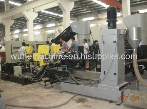 Double stage pelletizing extruder