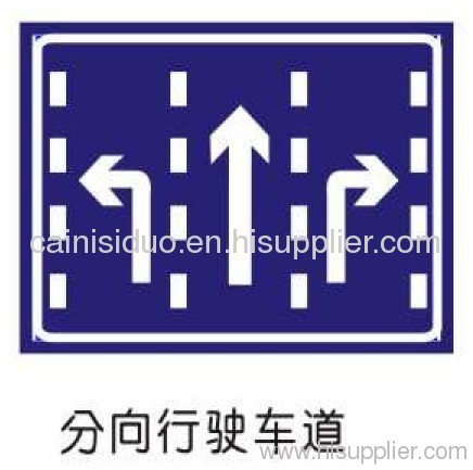 Traffic motorway signage divergence driving lane indication sign