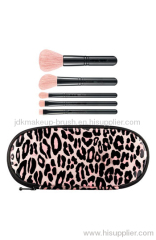 New Arrival!!Perfectly Plush Essential Brush Kit
