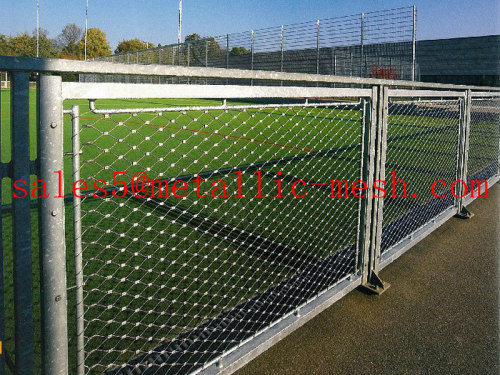 Flexible stainless steel diamond mesh fence