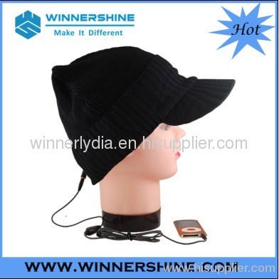 Wide brim knitted hat with headphone