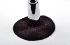 PUPA Goat Hair Powder Brush