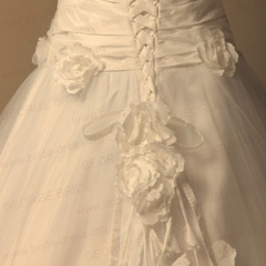 Sweetheart Silky Taffeta Wedding dresses with Handmade Flowers