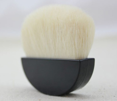 Makeup blush brush