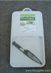 Quadrate Cutting Board With Knives