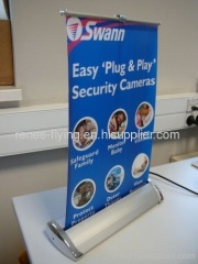 Roll up banner stand