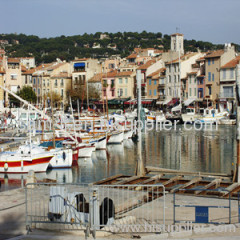 Harbour fence