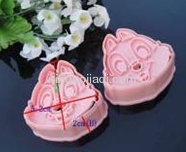 Cake Decoration tool- 2pcs cartoon cookie cutter Fondant Cake Tools Doraemon