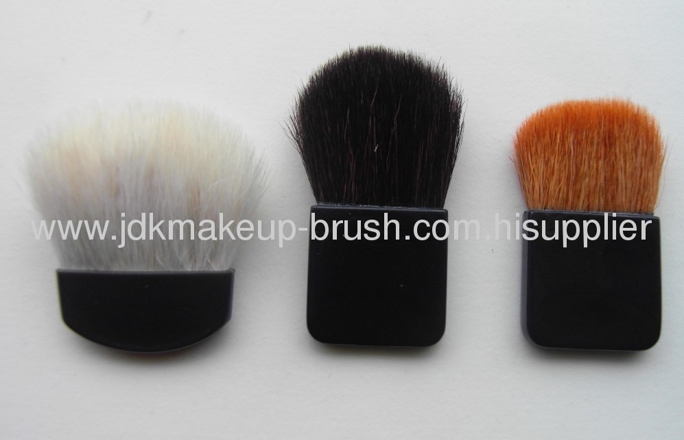 Professional Compact Blush Brush