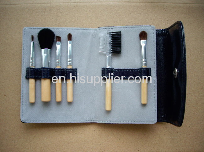 6pcs Travel Makeup Brush set with Wooden Handle