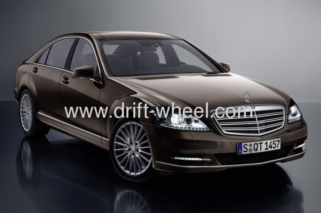 17 INCH MERCEDES-BENZ S600 ALLOY WHEEL