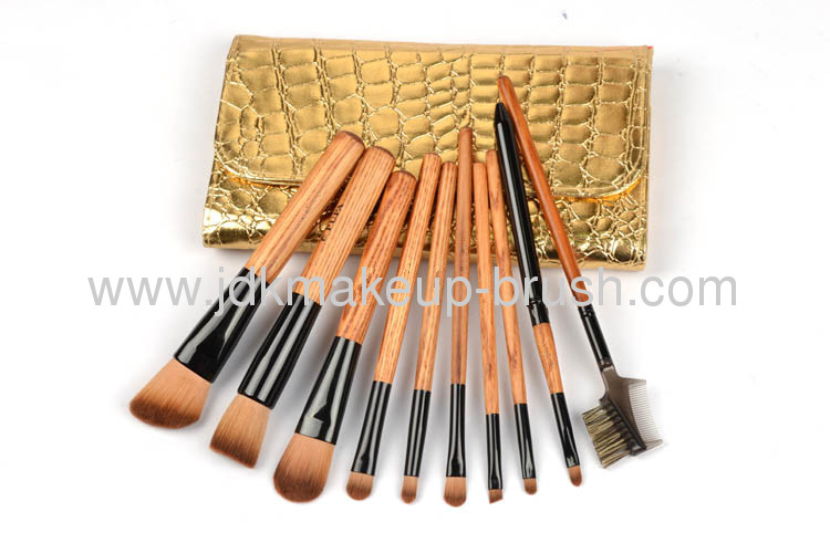 New Fashion 10pcs makeup brush kit brushes with Gold Shinny Pouch