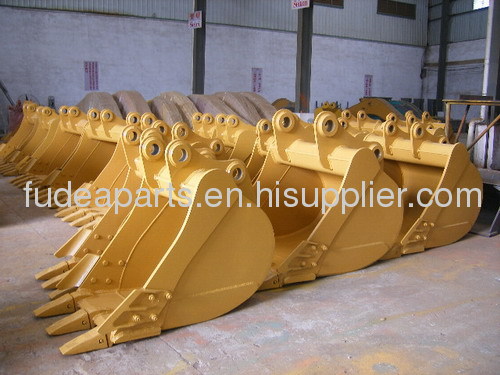 we offer excavator bucket for PC200-6