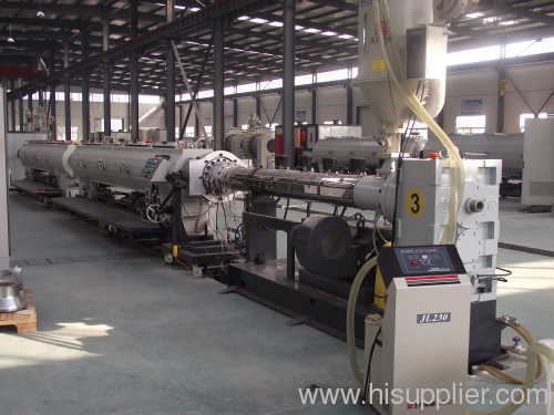 PE pipe extruding machine