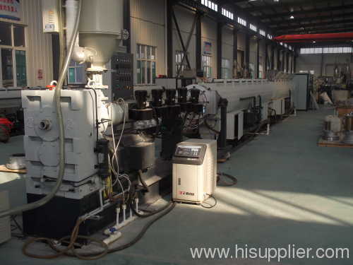 PE water pipe extrusion production line