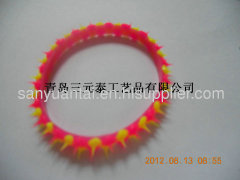 Silicone rubber spike wristband