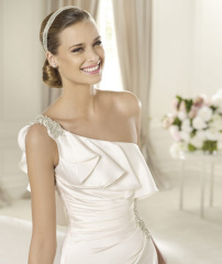 Wedding gown 2013