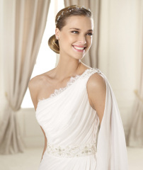 Slim line strapless Wedding gowns new design