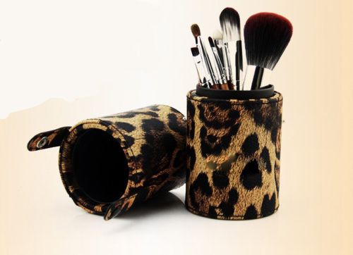 Synthetic Hair 7PCS Cosmetic brush kit with Leopard Cup Holder