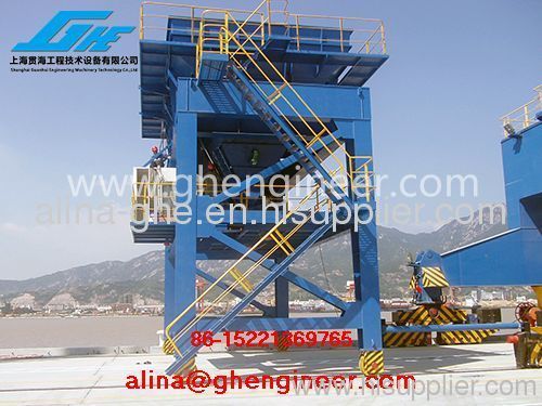 Hoppers for unloading bulk cargo