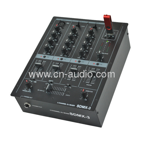 DJ mixer with USB