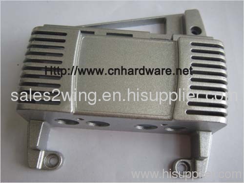 Connector housing by pressure casting process