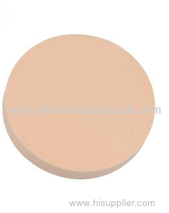 Round cosmetic sponge